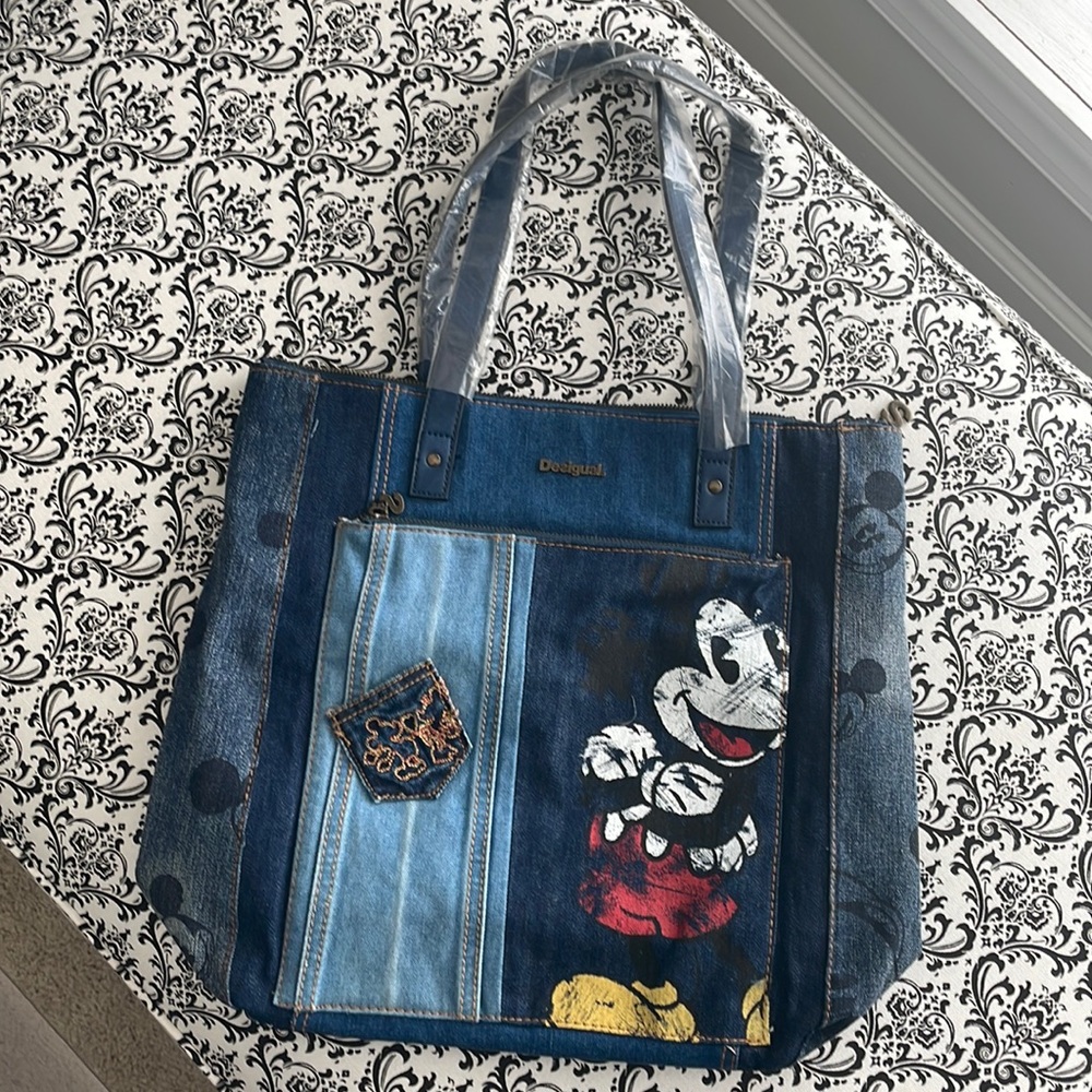 NWOT DESIGUAL EXOTIC MICKEY BOGOTA SHOPPER